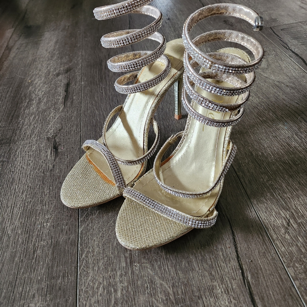 High Heel Women Shoe size 36 (size 5.5 USA)